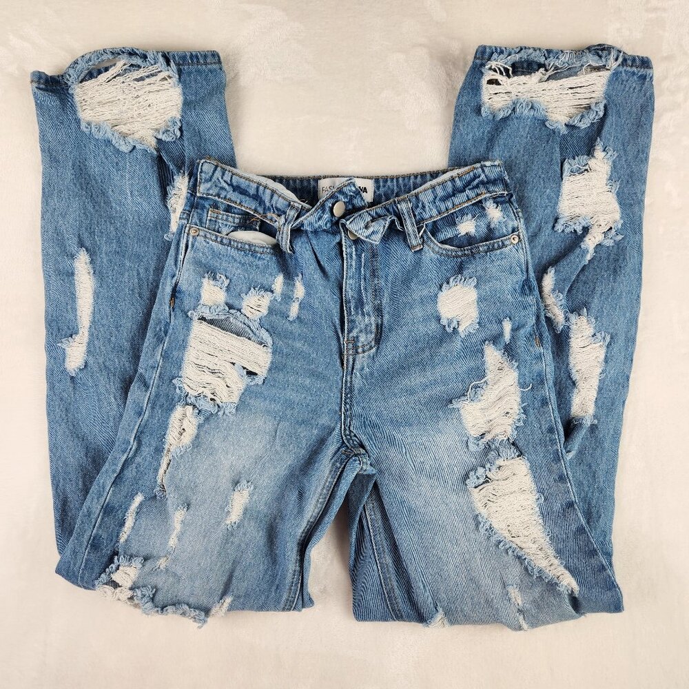 Fashion Nova Distressed Jeans Size 3
